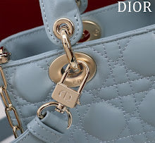 Luxury Structured Top Handle Bag - Premium Women's Designer Fashion - NM7333