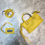 Modern Premium PU Leather Handbag - Chic Everyday Appeal | Women's Premium Handbag #681 - close-up detail shot (image 3) of designer-inspired handbag