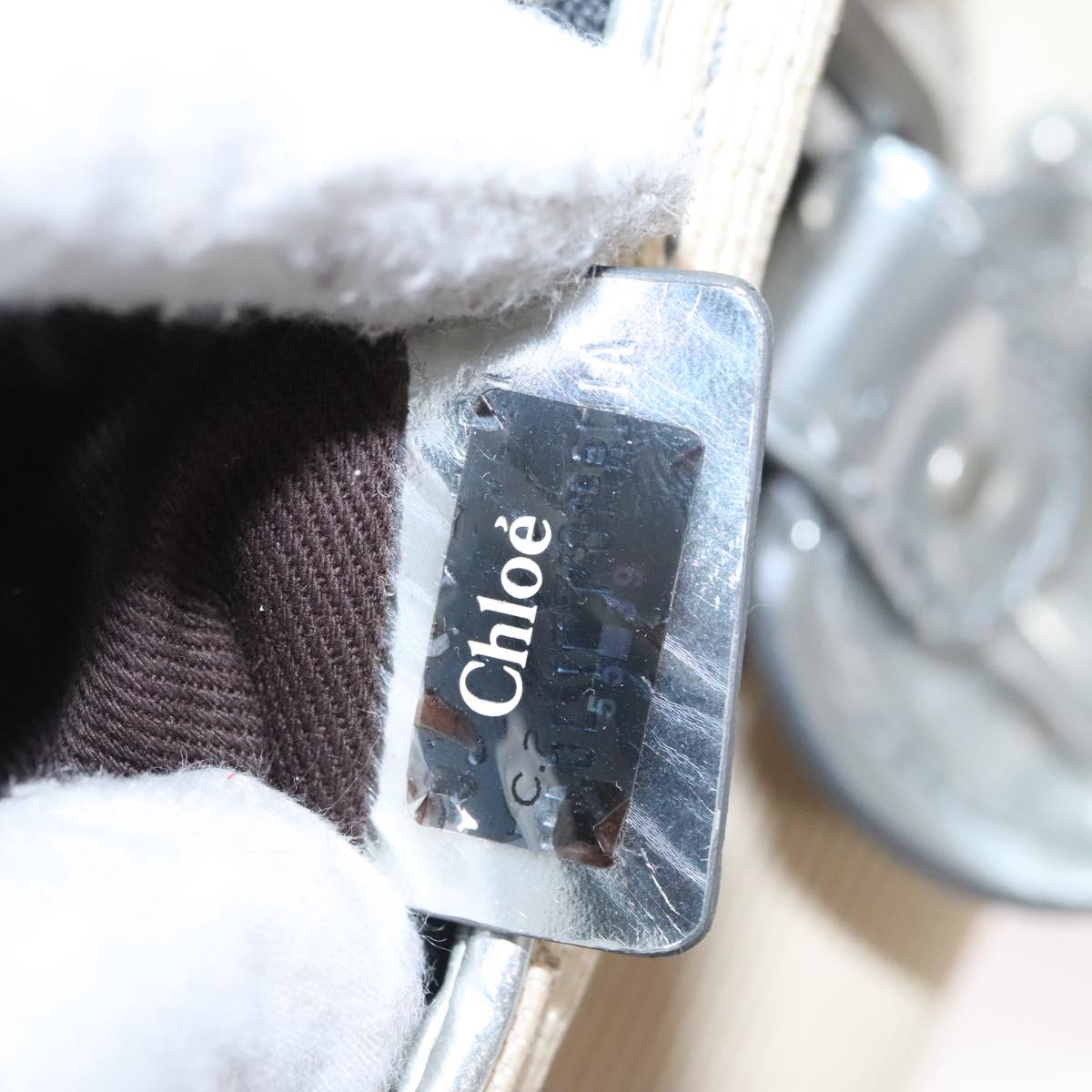Crisalune elegant leather Handbag interior detail