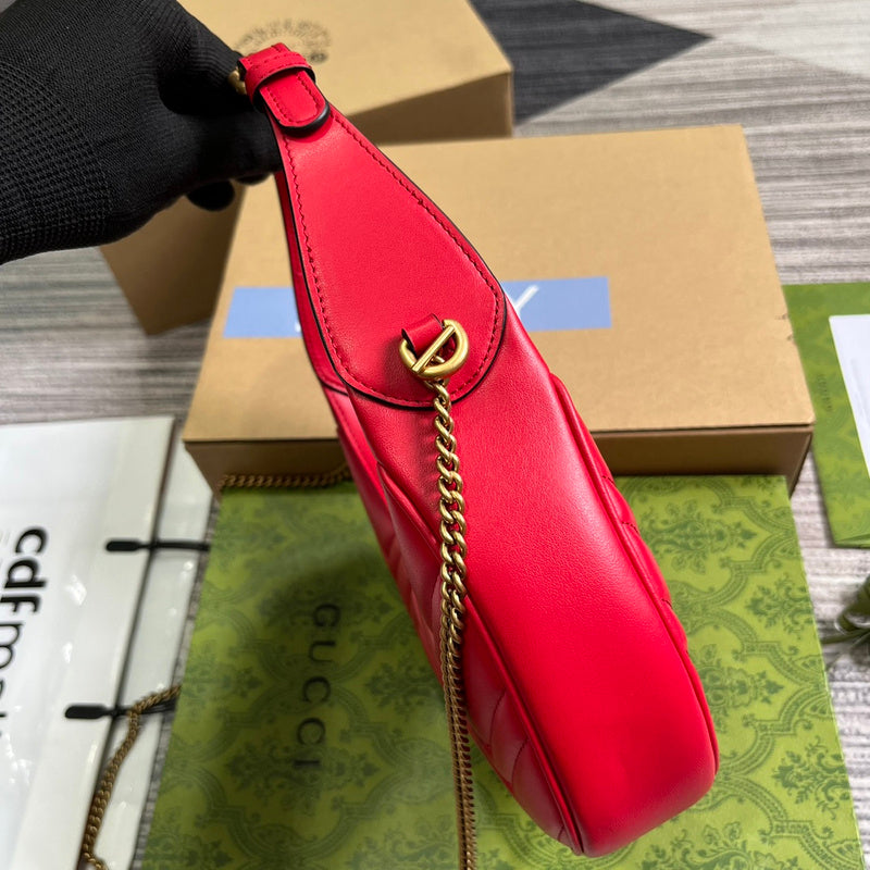 Handle and strap detail of refined premium women's handbag – women's statement bag