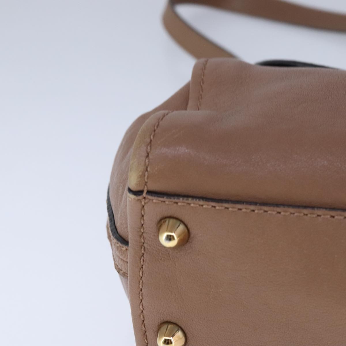 Saintique elegant leather Shoulder Bag side view