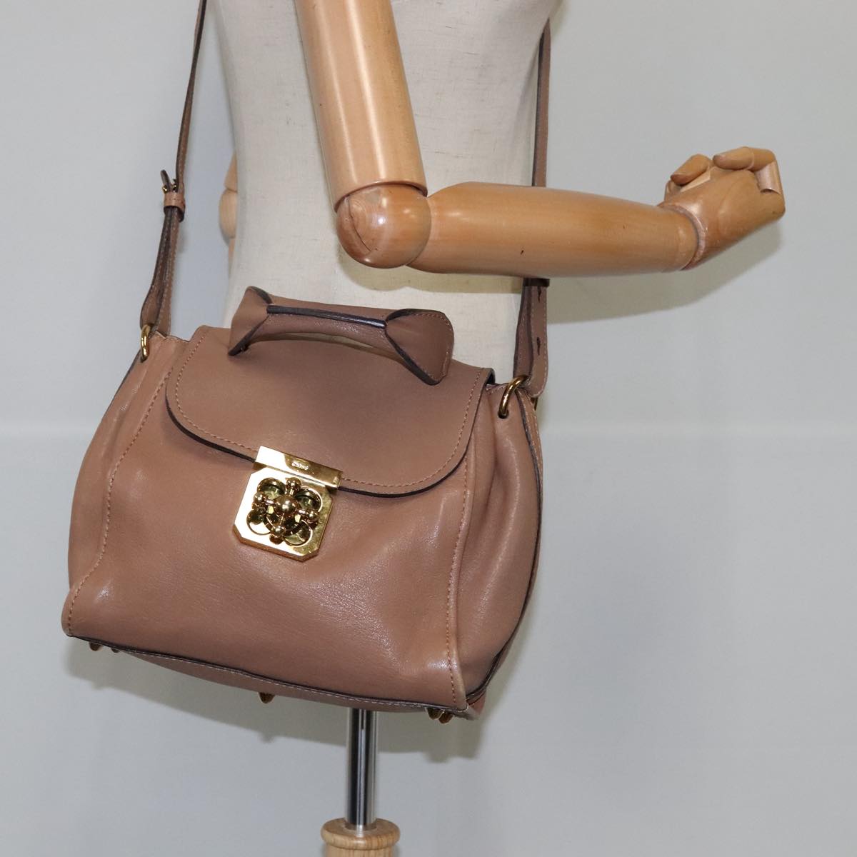 Saintique elegant leather Shoulder Bag top view