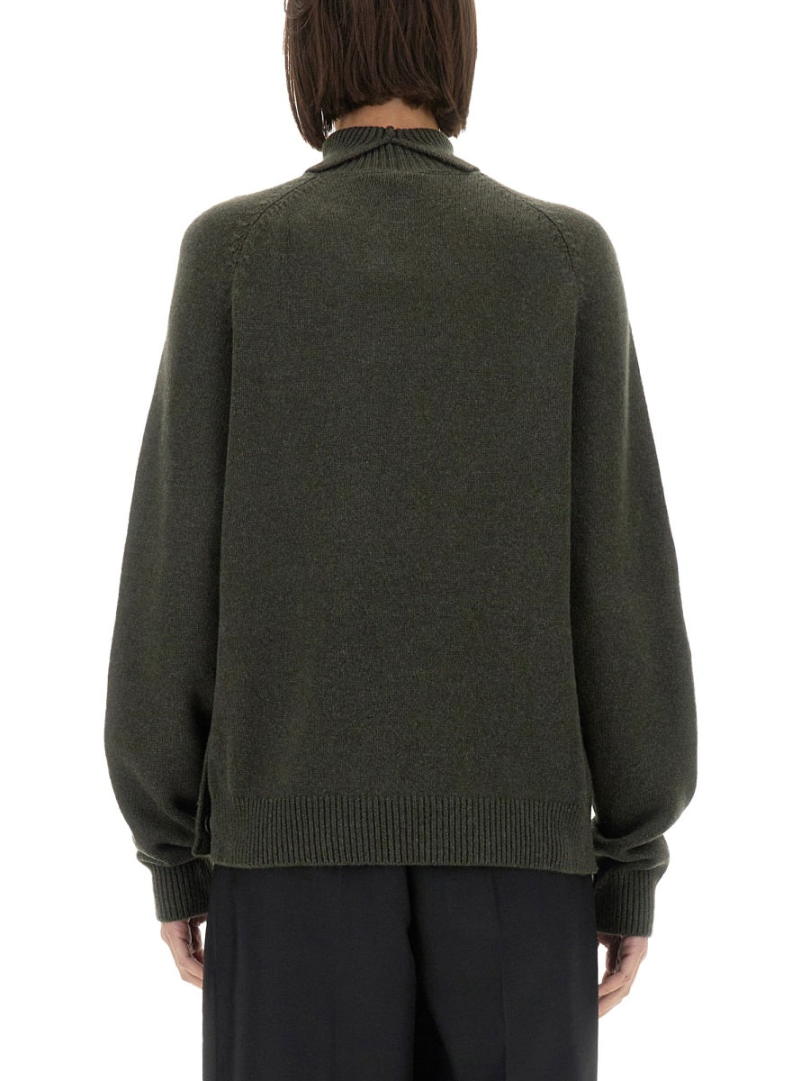 Fendi premium sweaters & pullovers detail and craftsmanship close-up