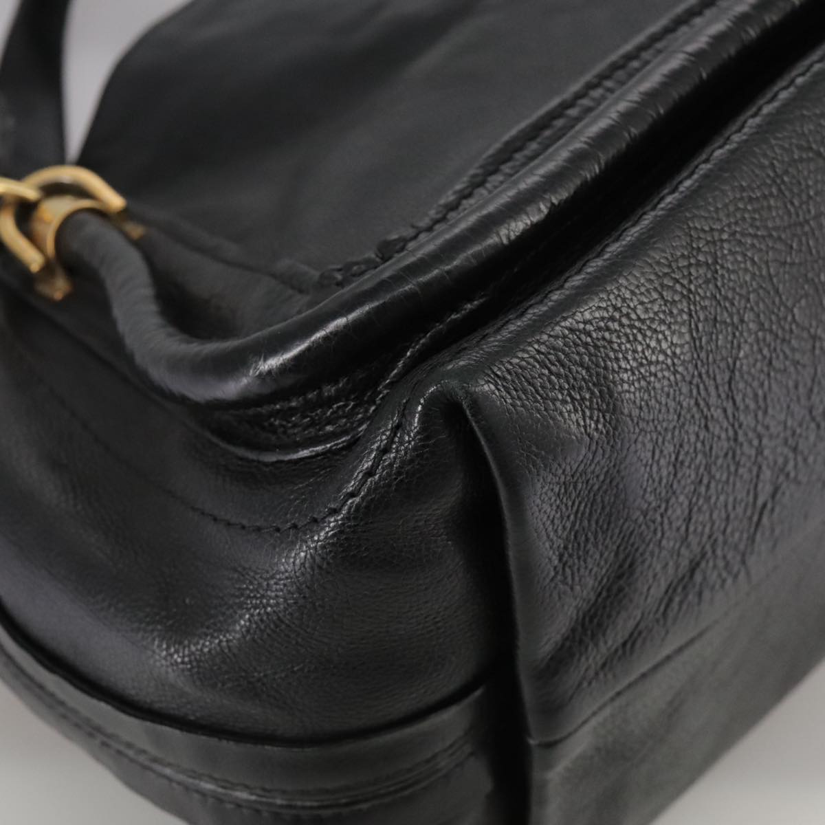 Aurevelle elegant leather Handbag top view