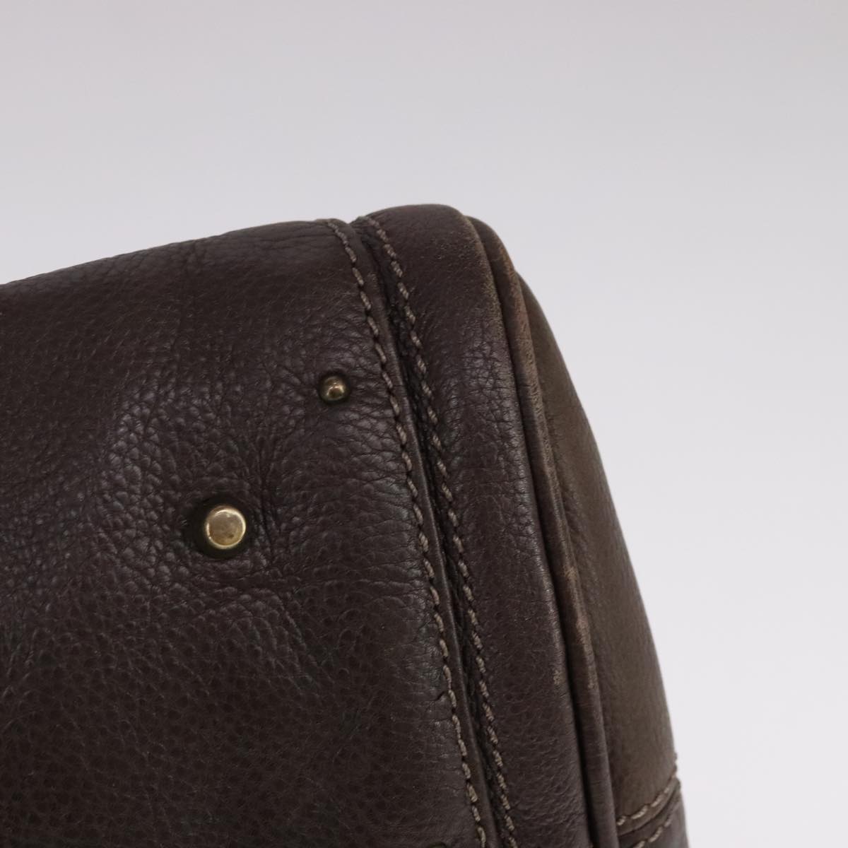 Solvarelle elegant leather Handbag close-up detail