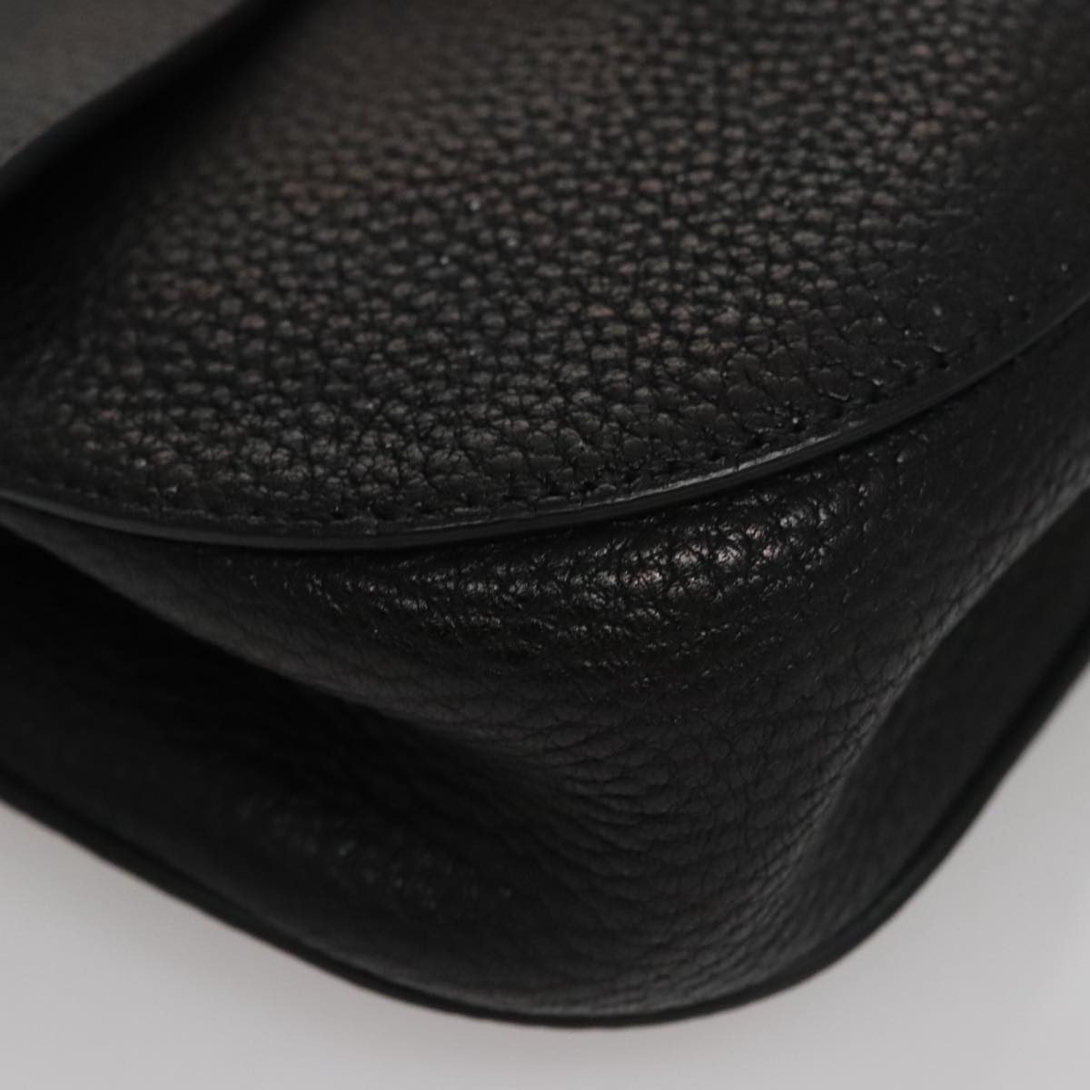 Luxavane elegant leather Shoulder Bag side view