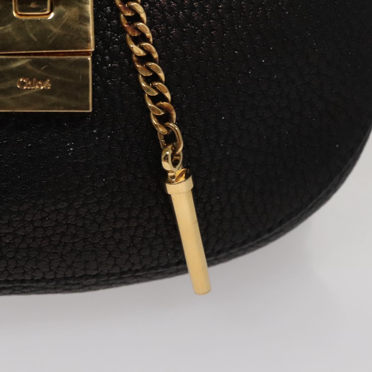Luxavane elegant leather Shoulder Bag angled view