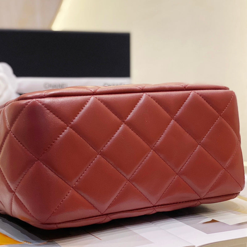 women's handbag, versatile design, view 4