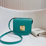  shoulder bag interior and compartment view 9