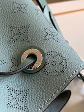 Premium Women's Shoulder Bag - Designer Luxury Fashion Accessory - NM4200