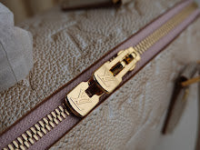 Premium Signature Shoulder Bag - Chic Women's Luxury Designer - NM4731
