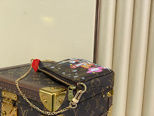 Premium Women's Shoulder Bag - Designer Luxury Fashion Accessory - NM5117