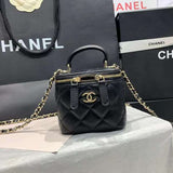 Zivas Charm Versatile Design Designer Handbag (Thoughtfully Structured Design) – Detail View