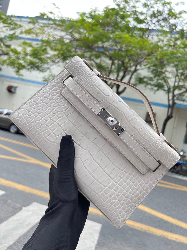 Polished bag women's premium everyday handbag