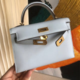  streamlined carryall bag styled with outfit