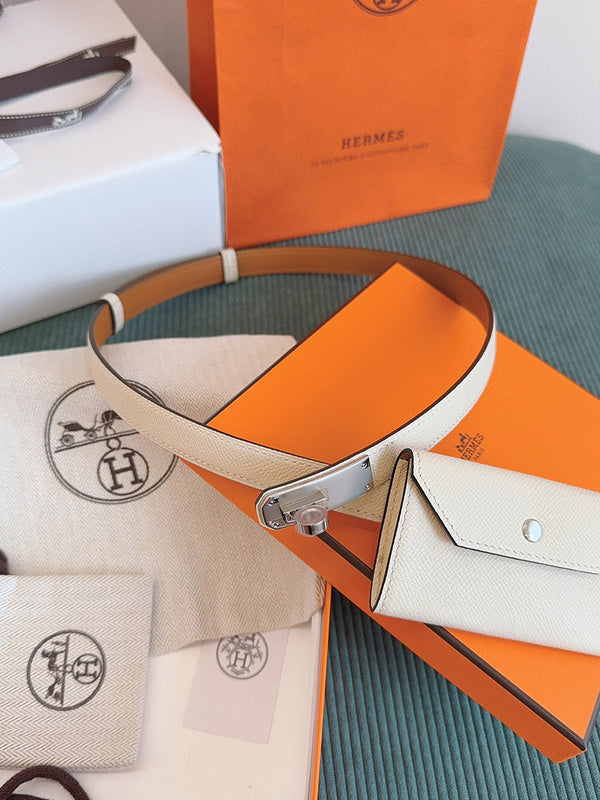 Side view of smart structured handbag