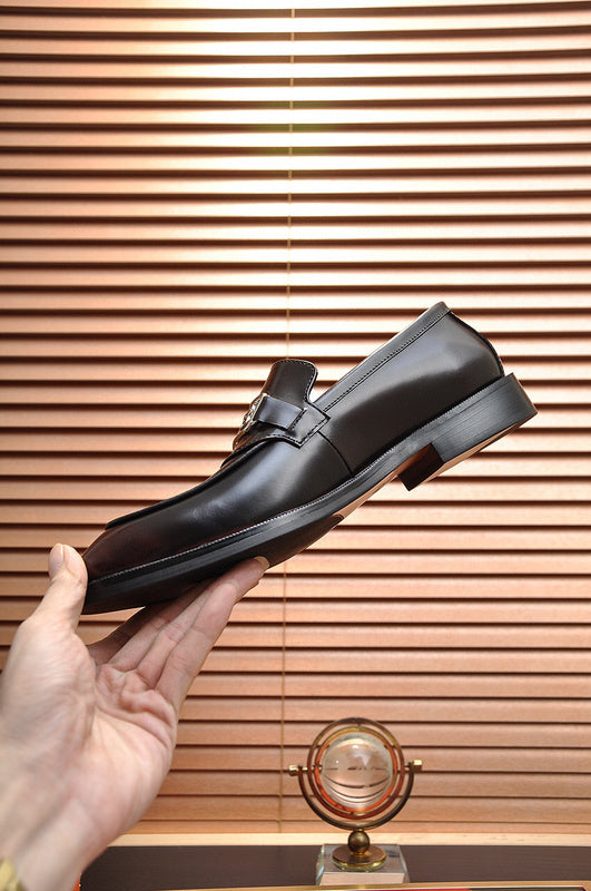Hermes shoes Style 057 - side profile detail
