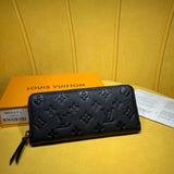 Side profile of structured elevated women's handbag – women's luxury accessory
