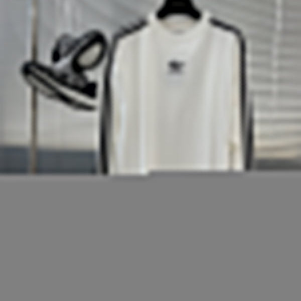 Side profile view of Balenciaga luxury piece style No.467