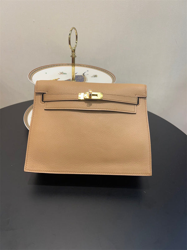 Everyday-Ready bag shown from front angle