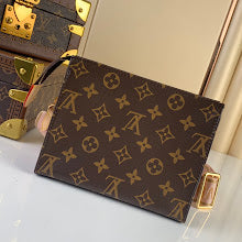 Chic Designer Crossbody Purse - Premium Luxury Women's Style - NM4392