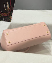 Chic Women's Crossbody Handbag - Luxury Premium Designer Style - NM7246