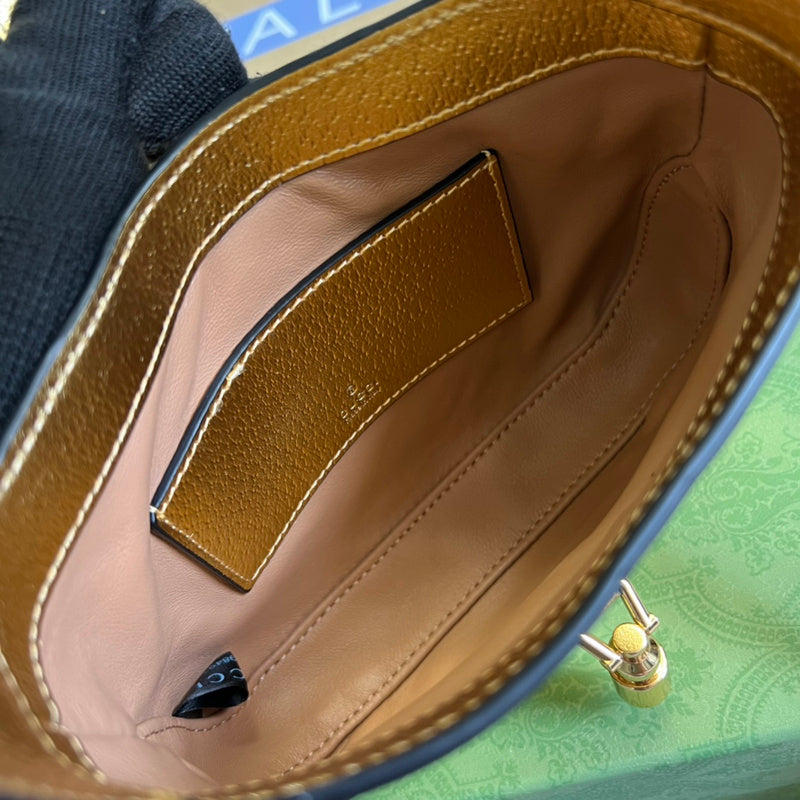 Top view of everyday-luxe elevated women's handbag – women's luxury accessory