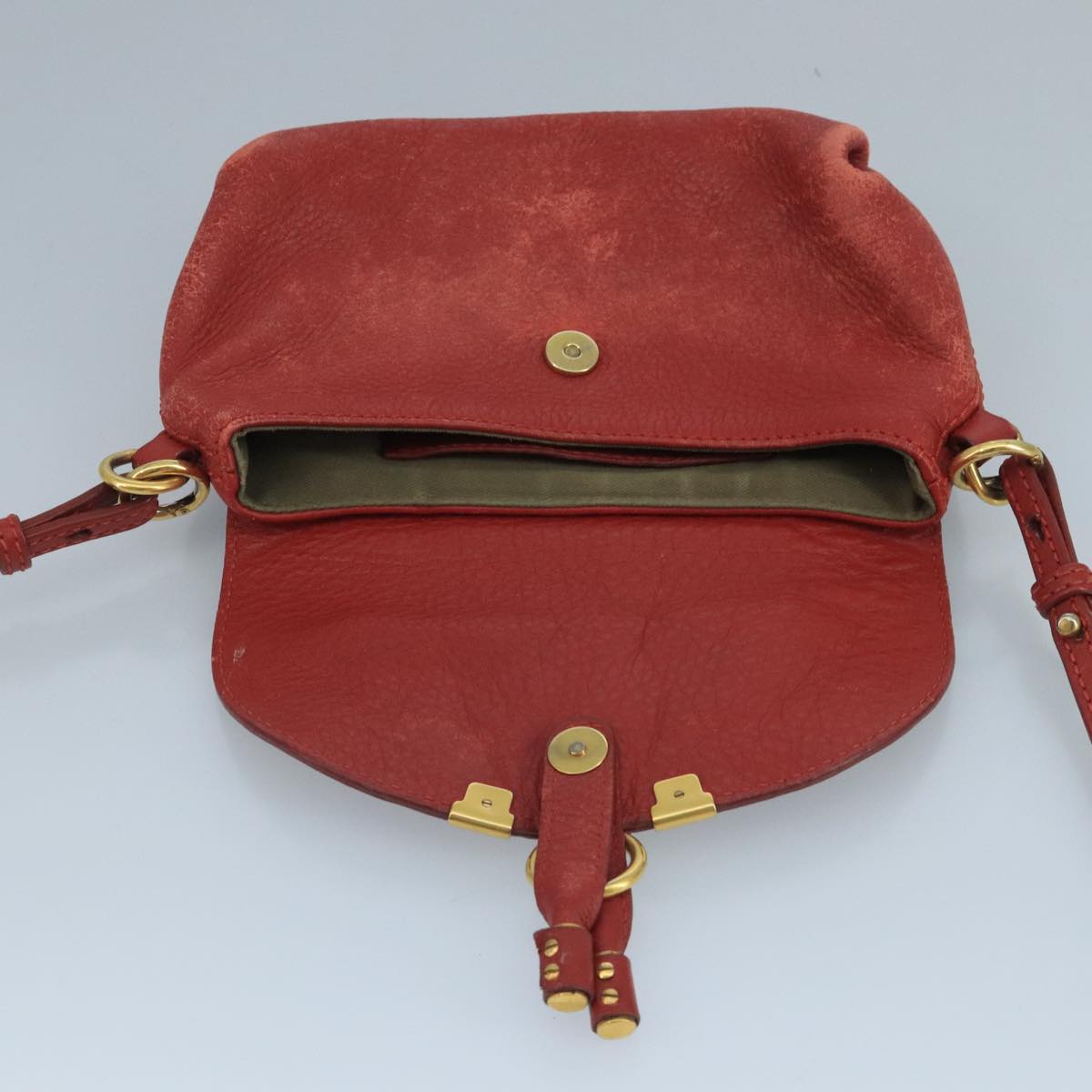 Belvarique elegant leather Shoulder Bag angled view