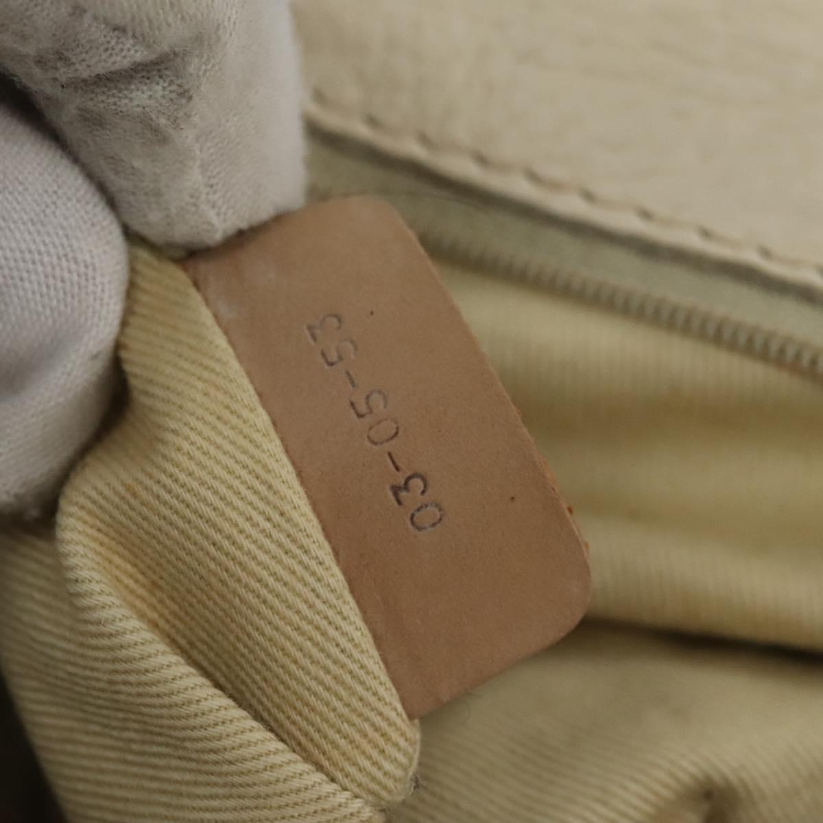 Felvaris elegant leather Handbag interior detail