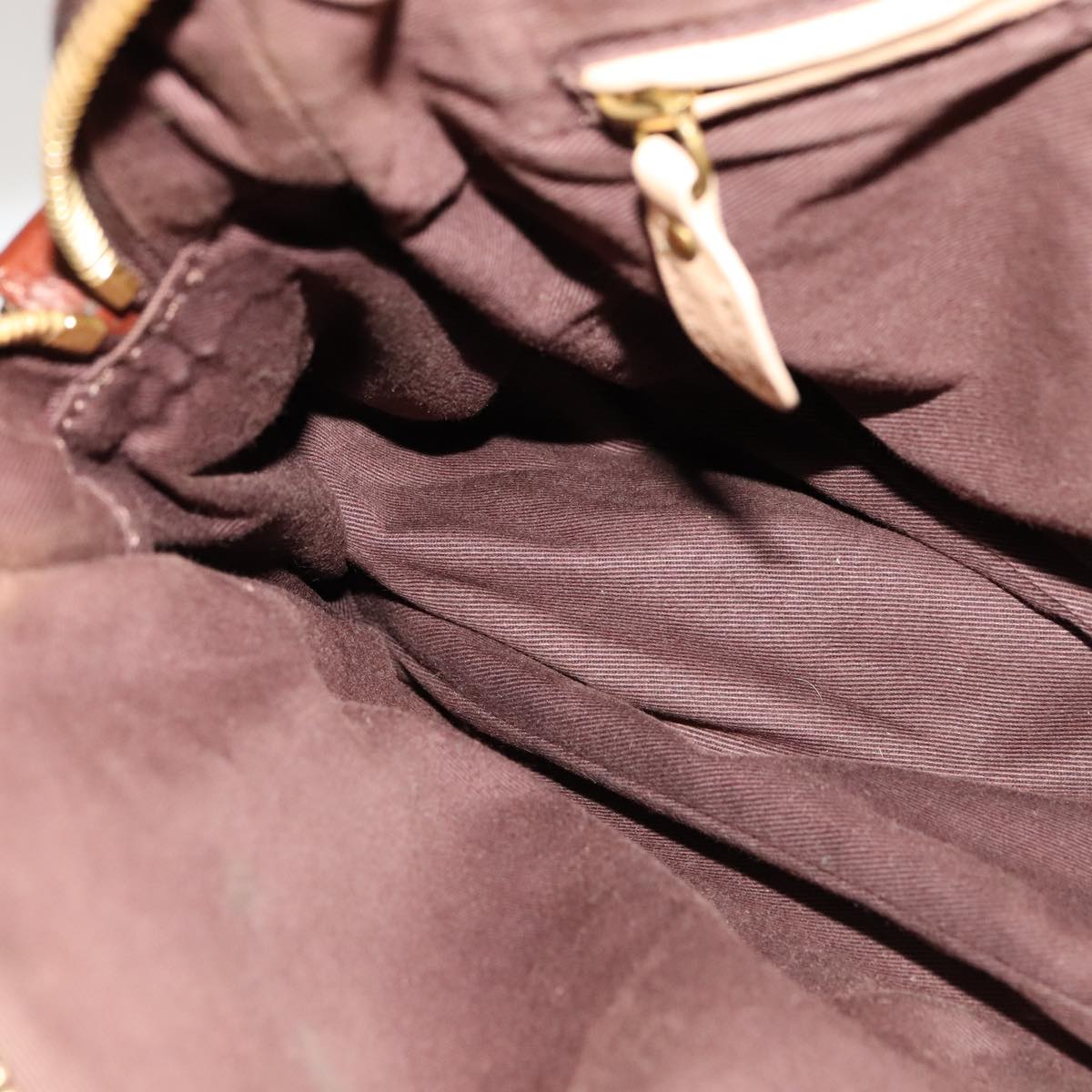Crisvellux elegant leather Handbag top view