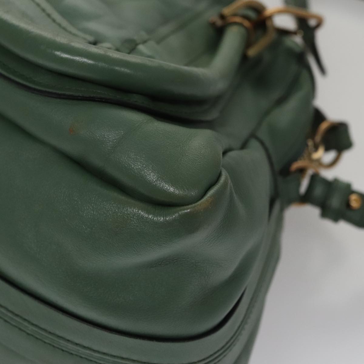 Brivale elegant leather Handbag close-up detail