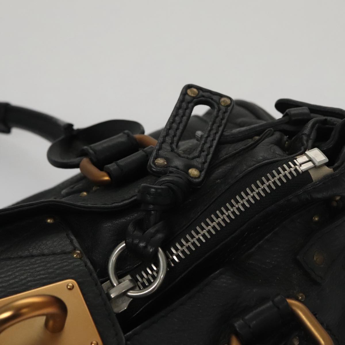 Zelvavane elegant leather Handbag angled view