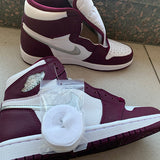 Nike Men's & Women's Designer Lifestyle Shoes — Style 164 interior view