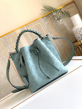 Premium Women's Shoulder Bag - Designer Luxury Fashion Accessory - NM4200