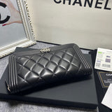  women's handbag, versatile design, view 4