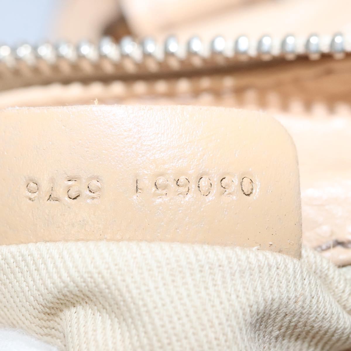 Pelvaris elegant leather Handbag interior detail