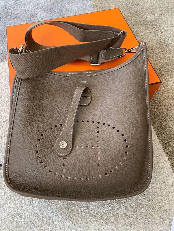 Minimalist bag women's premium everyday handbag
