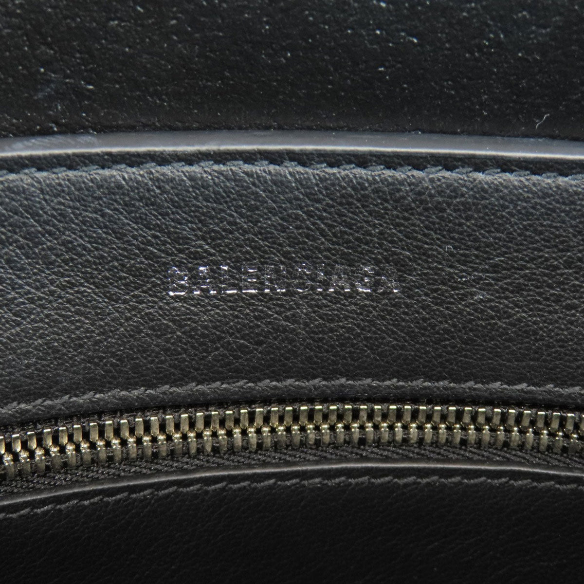 Balenciaga Cabas Everyday MODeLE XXS Shoulder Bag — Designer Shoulder Bag