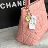 Zivas Charm Effortless Elegance Luxury Handbag (Polished Everyday Piece) – Close-Up Detail
