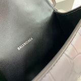 Contemporary Vegan Leather Handbag - Premium Craftsmanship Detailing | Women's Luxury Handbag #554 - texture close-up (image 9) of designer-inspired handbag