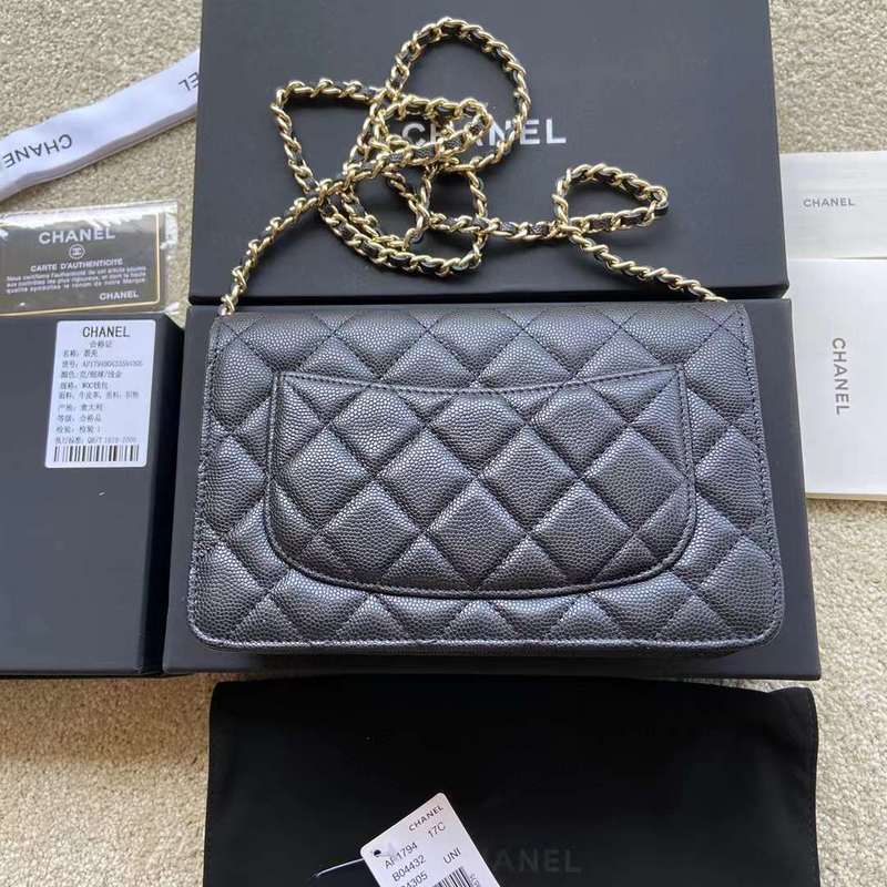 Zivas Charm Versatile Design Everyday Handbag (Structured Everyday Essential) – Detail View
