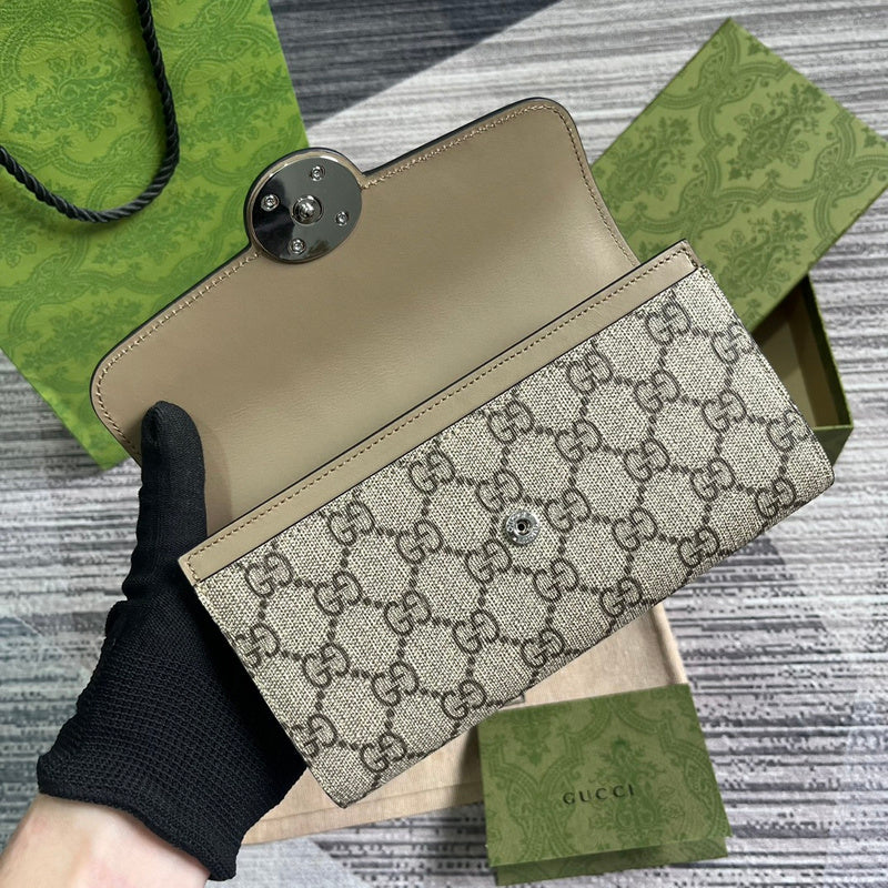 Back view of classic polished women's handbag – women's everyday handbag