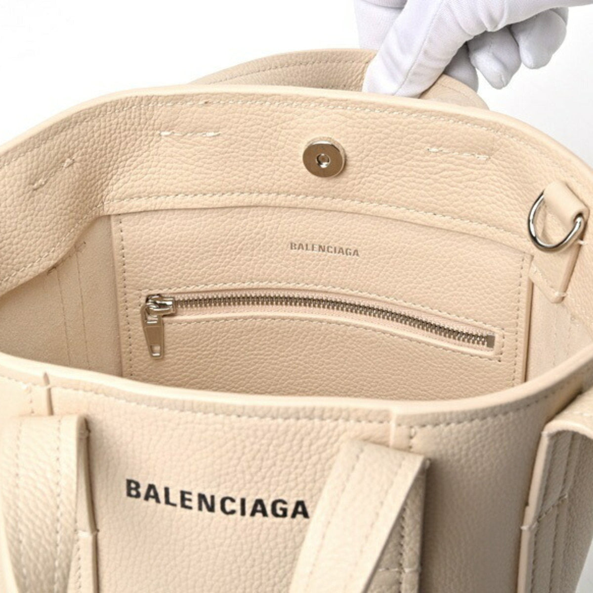 Balenciaga Cabas Shoulder Bag — Designer Shoulder Bag