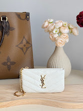 Premium Leather Crossbody Bag - Elegant Women's Designer Handbag - NM3542