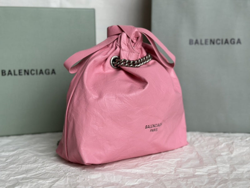 Zivas Charm Sleek Silhouette Statement Handbag (Structured Everyday Essential) – Lifestyle Shot