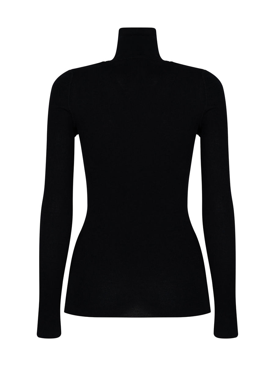 Bottega Veneta premium sweaters & pullovers detail and craftsmanship close-up