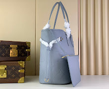 Premium Women's Crossbody Bag - Luxury Designer Fashion Accessory - NM4933
