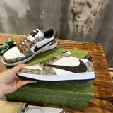 Side profile of Gucci soft grey sneakers padded collar comfort