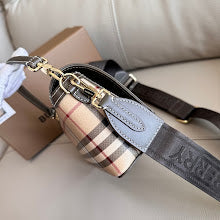Designer Monogram Crossbody - Luxury Women's Premium Fashion Bag - NM5598
