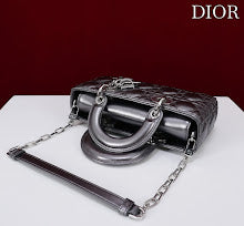 Chic Designer Tote Handbag - Luxury Premium Women's Fashion Bag - NM7595